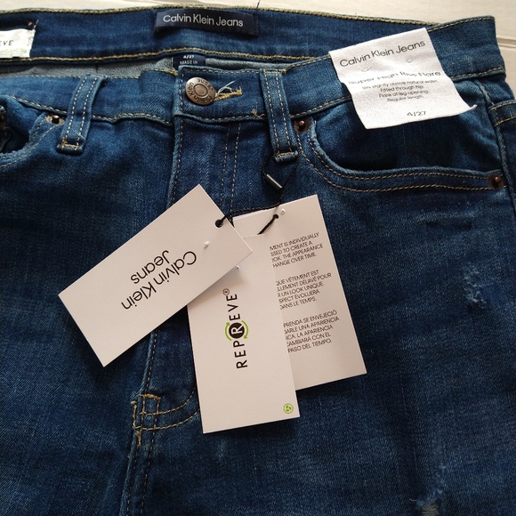 Calvin Klein super high rise flare blue jeans size 4 - Picture 16 of 16